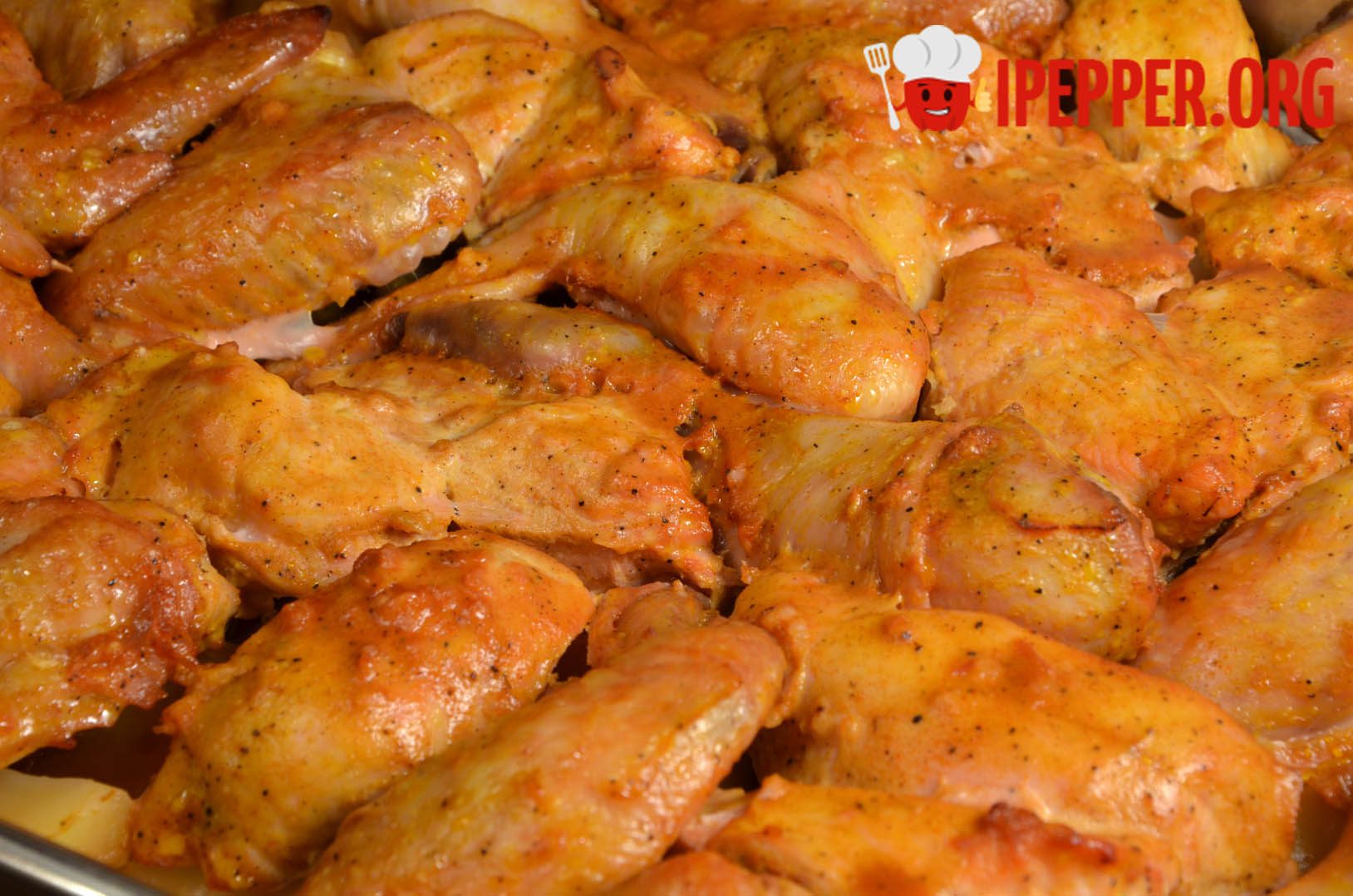 Рецепт Куриное мясо, выдержанное в маринаде и запеченное с картофелем в духовке. Шаг 5