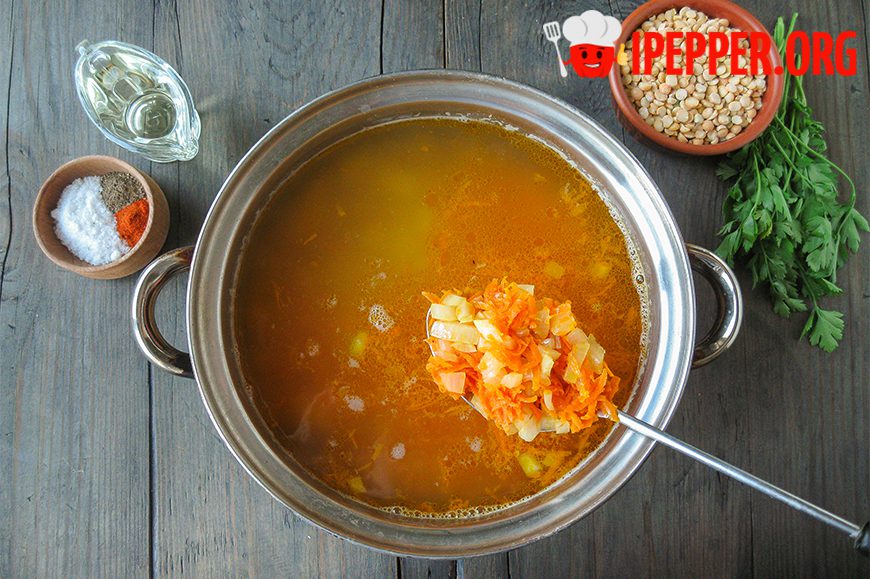 Рецепт Гороховый суп с копчеными ребрышками на овощном бульоне. Шаг 7