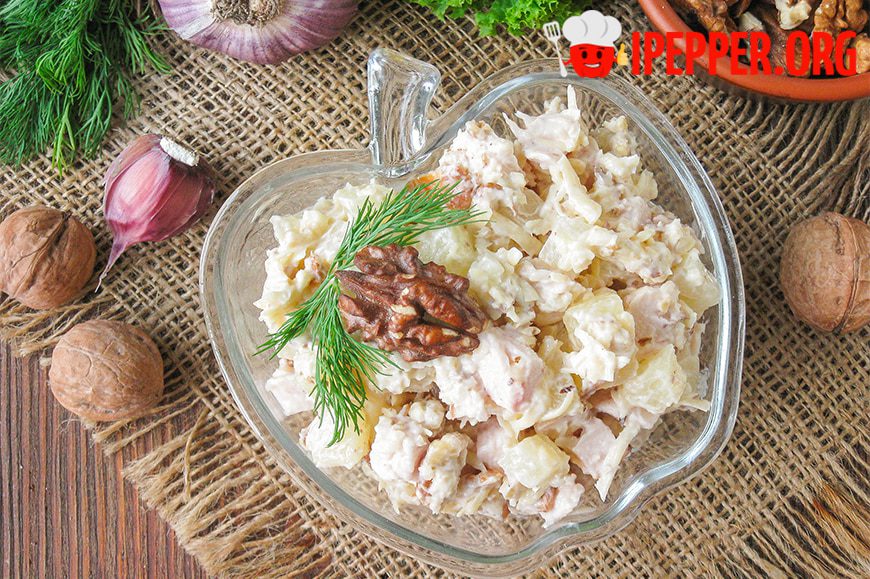 Салат с копченой курицей и фасолью: рецепты