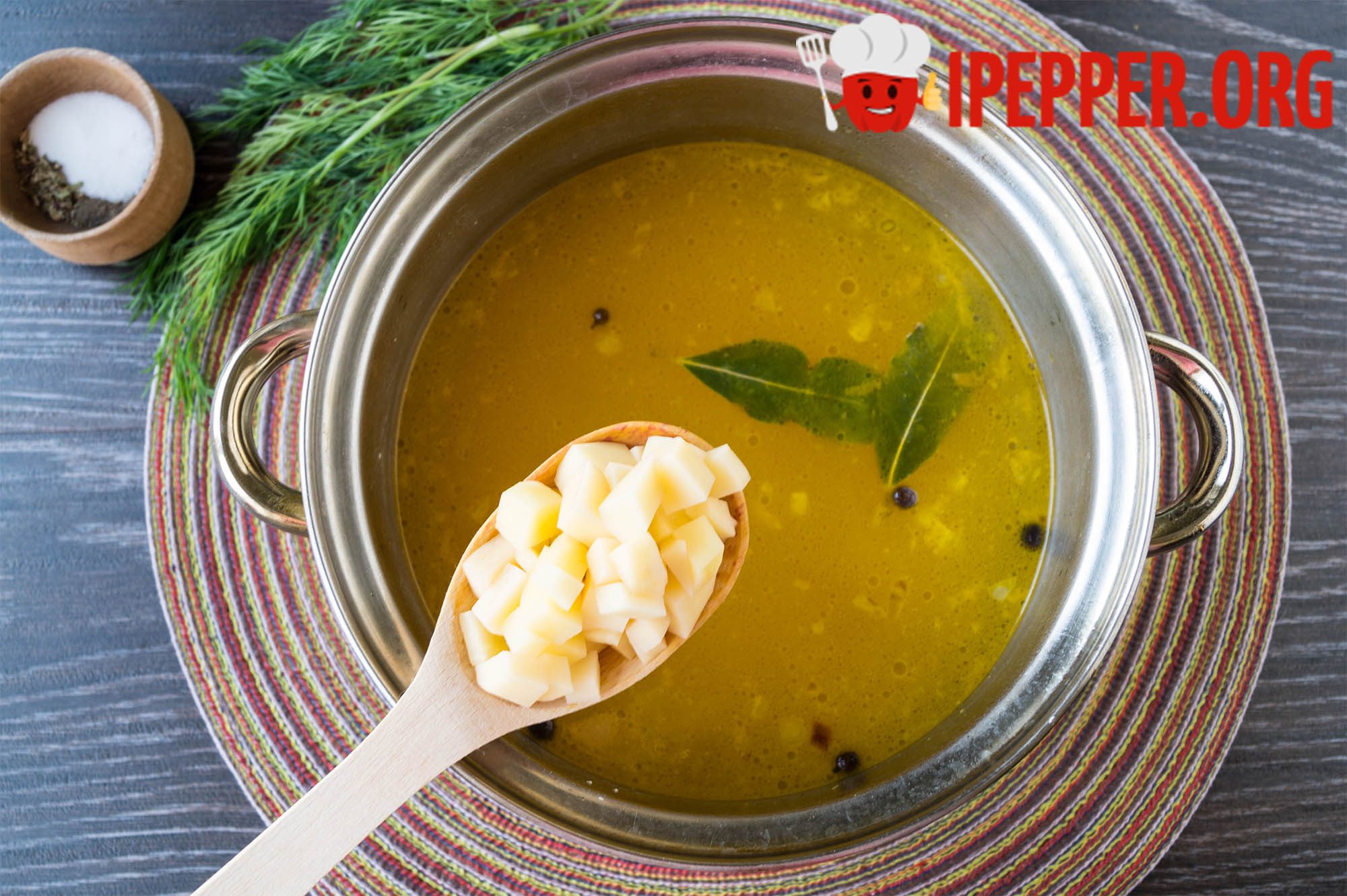 Рецепт Сырный суп-пюре с плавленным и твердым сыром. Шаг 7