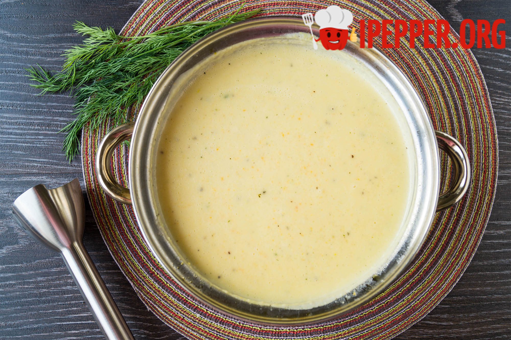 Рецепт Сырный суп-пюре с плавленным и твердым сыром. Шаг 11