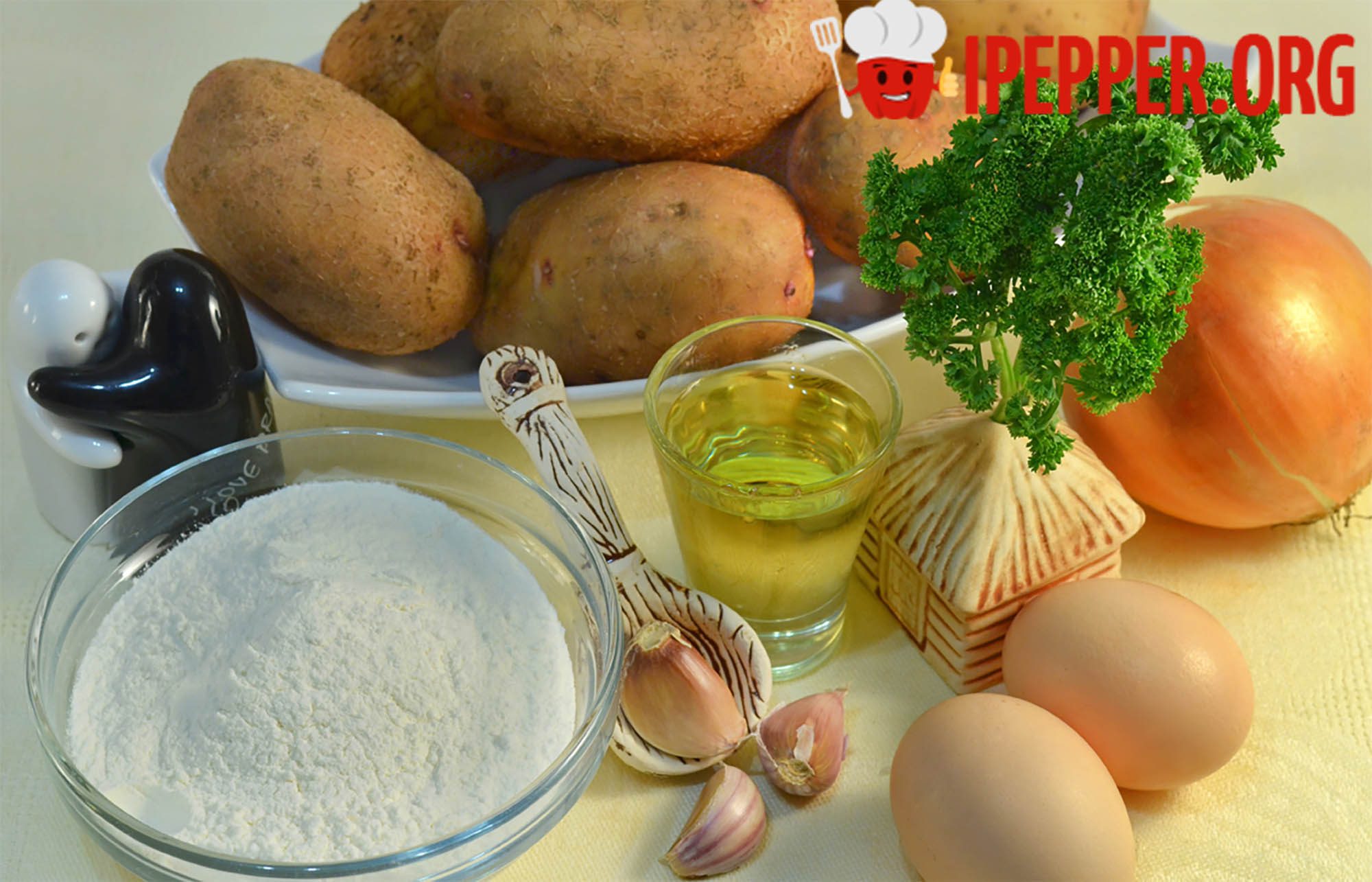 Описание рецепта Картофельные драники с луком и чесноком