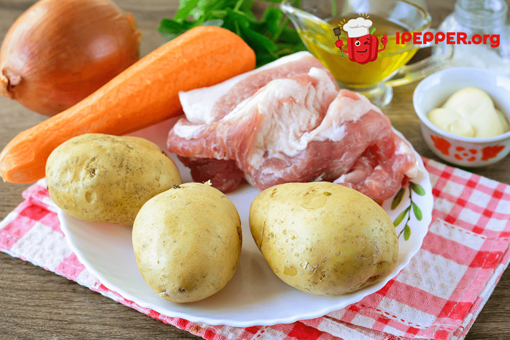 Описание рецепта Картофель со свининой в духовке