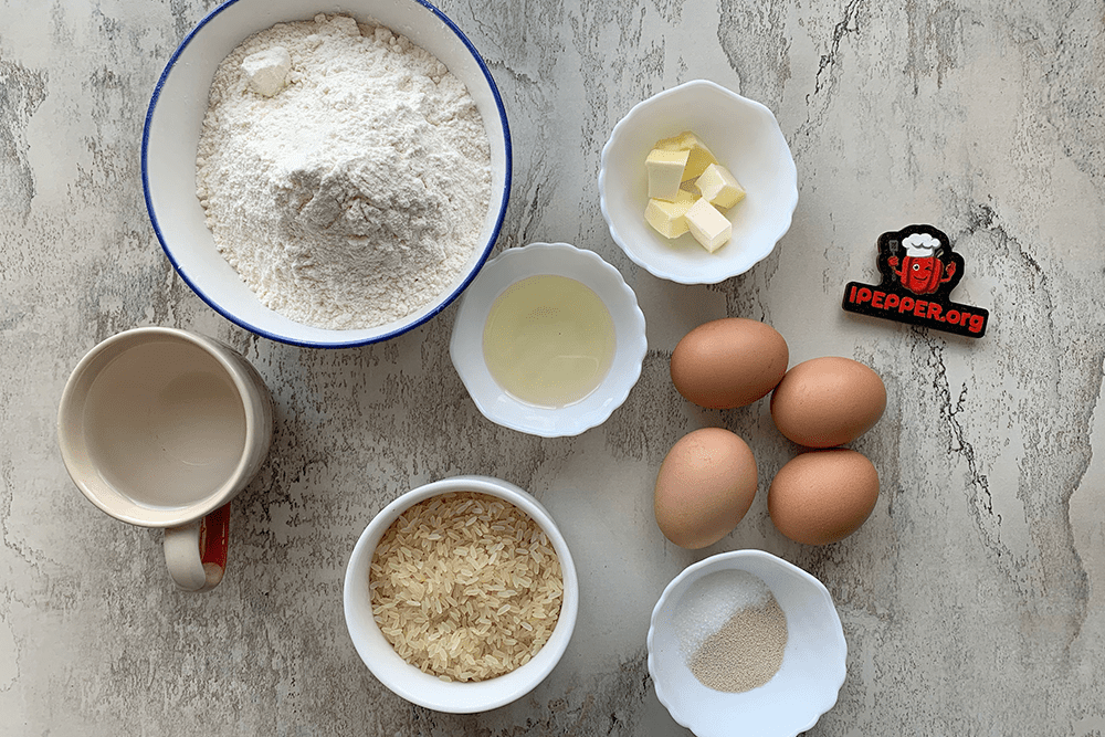Описание рецепта Пирожки с рисом и яйцом в духовке