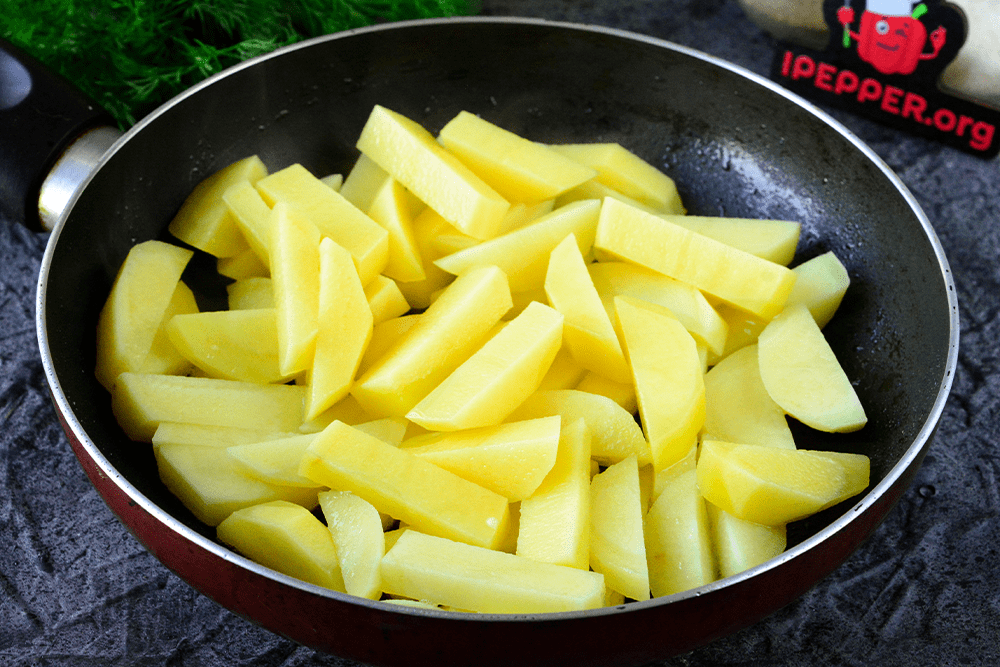 Рецепт Жареный картофель с беконом. Шаг 4